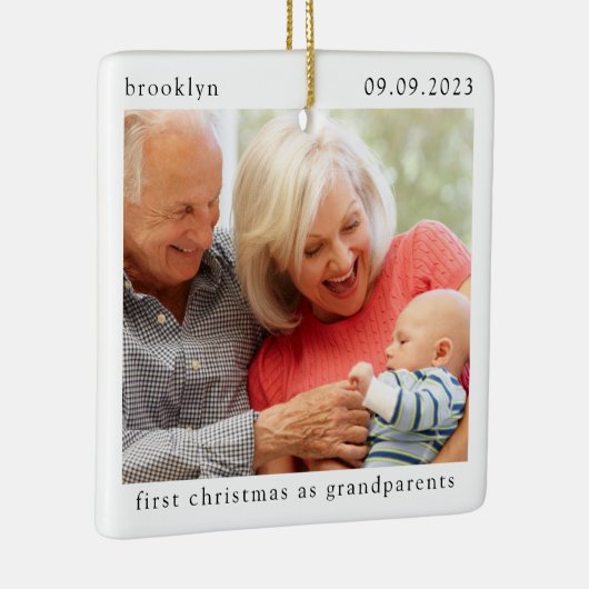 ミニマル写真祖父母の初めてのクリスマス セラミックオーナメント (右)