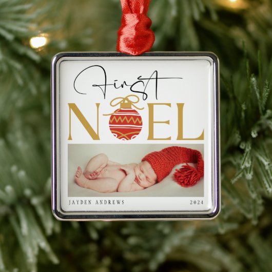 ミニマル初めてのクリスマスベビー写真 メタルオーナメント (ツリー)