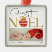 ミニマル初めてのクリスマスベビー写真 メタルオーナメント (正面)