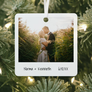 ミニマル初めてのクリスマス結婚した写真 メタルオーナメント