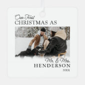 ミニマル初めてのクリスマス 結婚した メタルオーナメント (正面)