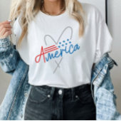 ミニマル文字グラフィック米国国旗7月4日 Tシャツ