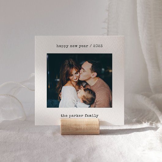 ミニマル書体 |フォトハッピーニューイヤー2023 シーズンカード