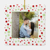 ミニマル水玉模様1フォト初めてのクリスマス婚約した セラミックオーナメント (裏面)