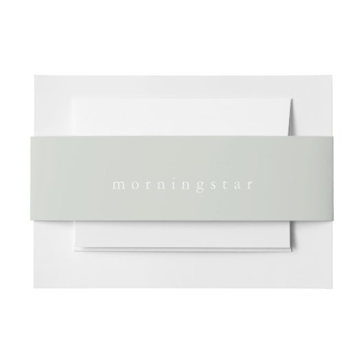 ミニマル淡い色のサージグリーン 招待状ベリーバンド (正面例)