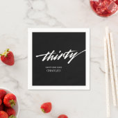ミニマル白黒スクリプト30th誕生日パーティー スタンダードカクテルナプキン (インサイチュ)