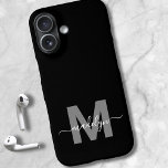ミニマル白黒名モダンモノグラム iPhone 16ケース<br><div class="desc">ミニマパーソナライズされたリスト白黒スクリプトイニシャルモノグラム電話ケース。この電話ケースを使用して、豪華さとエレガンスのtouchをパーソナライズされた電話に追加する。黒い背お洒落景、灰色のイニシャル、流れはっきりしたる白い台本の名前を持つ、このデザインは洗練とスタイルを組み合わモダンせる。魅力的なアクセサリーエレガントを鑑賞する人に最適な、この電話ケースは誕生日、休日、または特別な機会のための思慮深い贈り物を作る。またスタイリッシュ、パーソナライズされた実用的な、この電話ケースは、贅沢なtouchであなたの毎日のアクセサリーを高めるのに最適な方法である。</div>