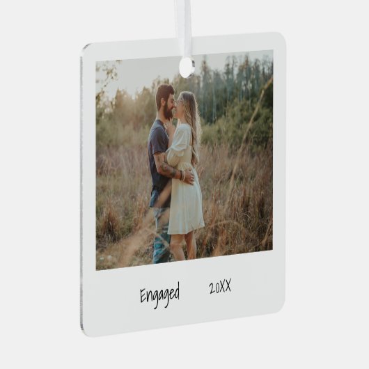 ミニマル白黒婚約写真婚約した メタルオーナメント (正面右)