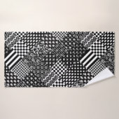 ミニマル白黒混合パターンスタイル バスタオル (バスタオル)