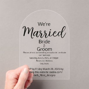 ミニマル結婚した主義のシンプル結婚披露宴 アクリル招待状