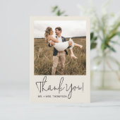 ミニマル結婚スのモダンスクリプスタイリッシュト写真 サンキューカード (スタンド正面)