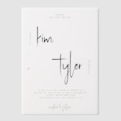 ミニマル結婚モダンのオーバーレイ ベラム紙招待状 (正面)