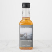 ミニマル結婚リストのグレーのフォトラヴ&ミ感謝していニ リキュールボトルラベル (正面)