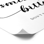 ミニマル結婚リストの日焼け止めとバグスプレーのサイン ポスター (角)