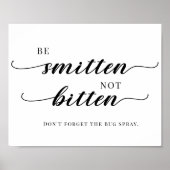 ミニマル結婚リストの日焼け止めとバグスプレーのサイン ポスター (正面)