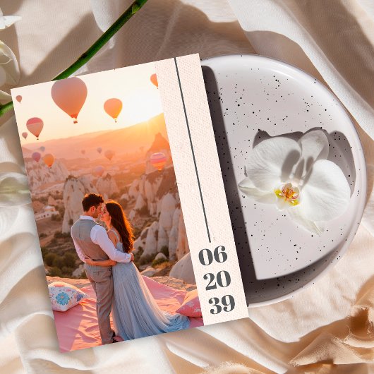 ミニマル赤面と開花はっきりしたスクリプ結婚トの写真 セーブザデート