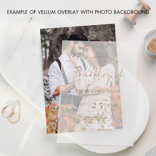 ミニマル金ゴールド文字結婚オーバーレイ ベラム紙招待状