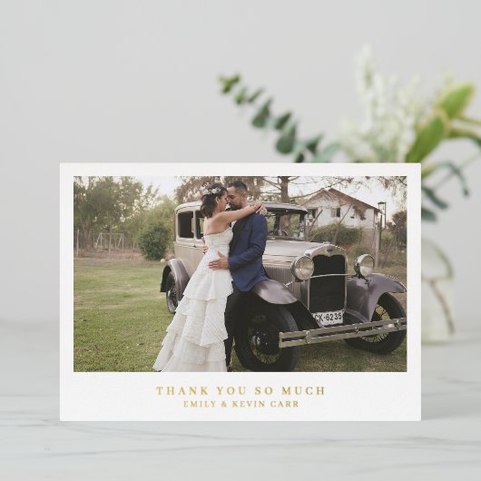 ミニマル金ゴールド結婚写真のサンキューカード 箔招待状 (立ち正面)