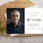 ミニマル99白黒90thフォト誕生日 招待状<br><div class="desc">ミニマ祝リスト90白黒90thフォト誕生日招待状でマイルストーン！デザインとお洒落スタイルでエレガント、この招待はこの特別な機会をマークするのに最適である。カードの側面に大切な写真を添え離れて、その瞬間の本質を捉え、右側には書道スタイルレタリングがスタイルで「90歳の誕生日」を発表している。招待は、名誉のゲストの名前、イベントの詳細、およびRSVPのオプションでパーソナライズし、独自の方法で行う。愛する人を招待状しモダンて、この重要なマイルストーンのお祝いに参加するためのミニマルな方法である。</div>