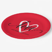 ミニマル エレガント ハート オン レッド ペーパープレート (アングル)