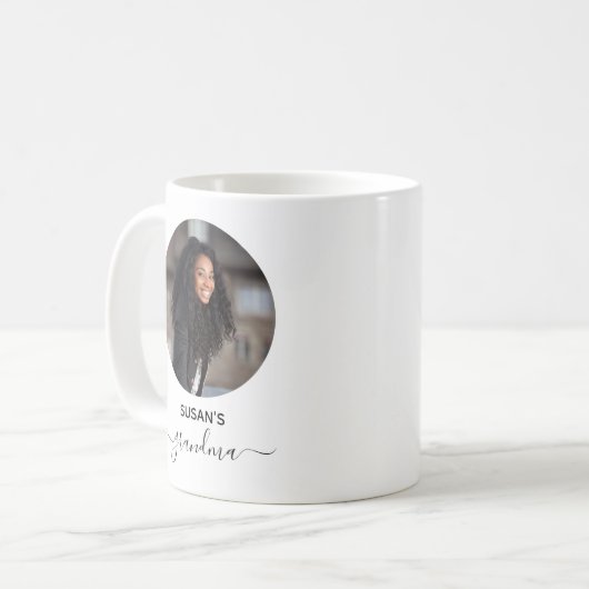 ミニマル・サークル写真おばあちゃん コーヒーマグカップ (正面左)