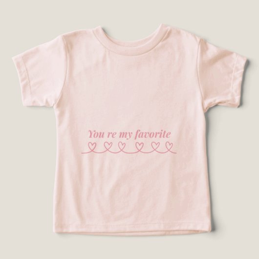 ミニマル ハート 矢印 バレンタインTシャツ (デザイン正面)