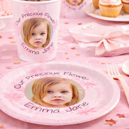 ミニマル ピンク フラワー 写真 少女の3歳の誕生日  ペーパープレート