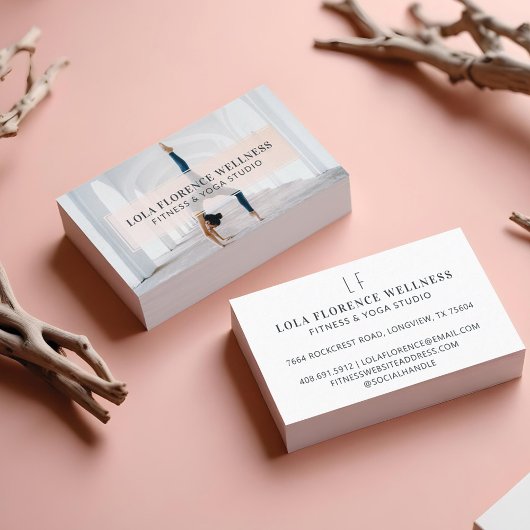 ミニマル&プロフェッショナルフォトヨガスタジオフィットネス 名刺