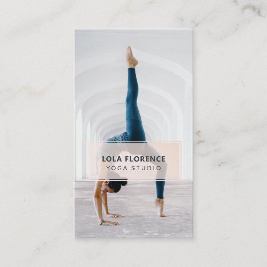 ミニマル&プロフェッショナルフォトヨガスタジオフィットネス 名刺 (正面)