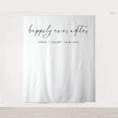 ミニマルB&Wの背景を楽しく結婚過ごす タペストリー (正面)