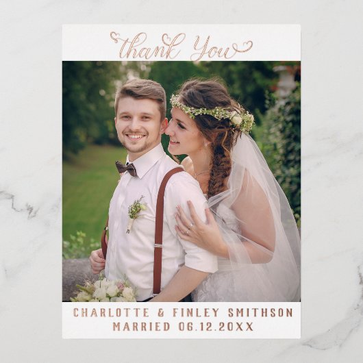 ミニマルScript Chicがパーソナライズされたお結婚礼 箔シーズンポストカード (正面)