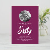 ミニマルScript Photo 60th Birthday Party Magenta 招待状 (スタンド正面)