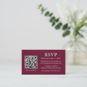 ミニマ結婚リストのBurgundy QR RSVP エンクロージャーカード (スタンド正面)