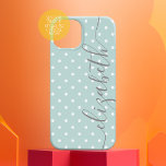 ミニ水玉模様とスクリプトのグレー名パステルティール（緑がかった色） Case-Mate iPhone 14ケース<br><div class="desc">書道フェミニンフォントに名前が付いたガーリー水玉模様デザインと手書き。名前はカバーの側面の大きな署名で、背景に柔らかく小さな水玉模様パターンを持つ。領域の色を変更クリックし、背景の色を選カスタマイズ択すること違うで色を変更できる。</div>