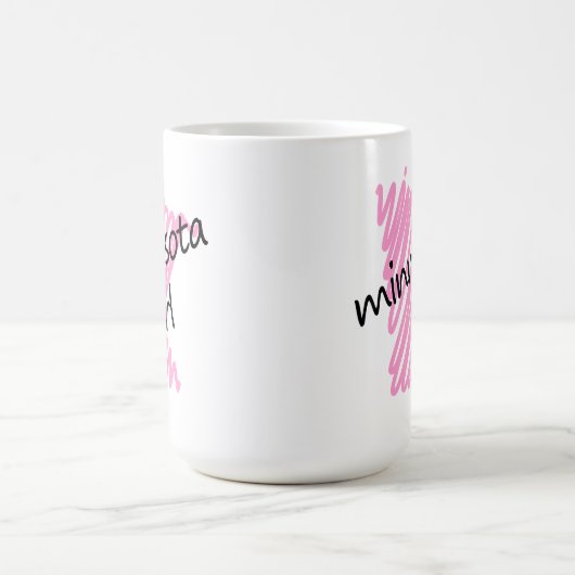 ミネソタの走り書きされた地図を持つミネソタの女の子 コーヒーマグカップ (中央)