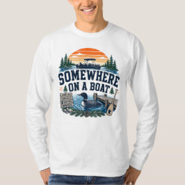 ミネソタ州の湖のボートのどこかTシャツ Tシャツ