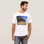 ミネラルズビーチ、ピクチャードロックス国立湖岸公園 Tシャツ (正面フル)