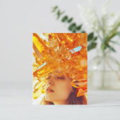 ミネラルトパズクリスで飾られたクリスタルマスクの女性 シーズンポストカード (スタンド正面)