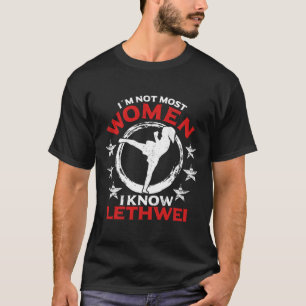 ミャンマーボクシングスクールアートの9つの手足ビルマのレトウ Tシャツ