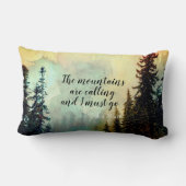 ミュア引用文の山々は景観芸術を呼んでいる ランバークッション (裏面)