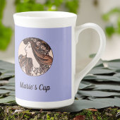 ミュシャアールヌーボー女性とピンクの花が咲く ボーンチャイナマグカップ