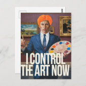 ミュージアムでアートをコントロールするオレンジ色の髪の男 ポストカード (正面/裏面)