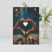 ミュージシャンは手でハートを組み立てている サンキューカード (スタンド正面)