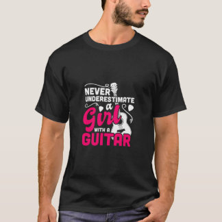 ミュージシャンガールギタリストミュージカル楽器 Tシャツ