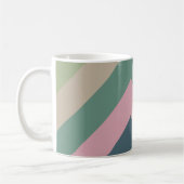 ミュートされたエレガンス – 斜ストライプの線 コーヒーマグカップ (左)