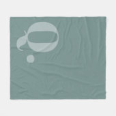 ミュートされたティール(緑がかった色)のレターフォーム フリースブランケット (正面(横))