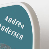 ミュートされたレトロとグレーのティール(緑がかった色)の名前と画像パターン ピックルボールラケット (左詳細)