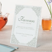 ミュートされた緑のヴィンテージ縁ど華美フレームの優先 台座サイン (インサイチュ)