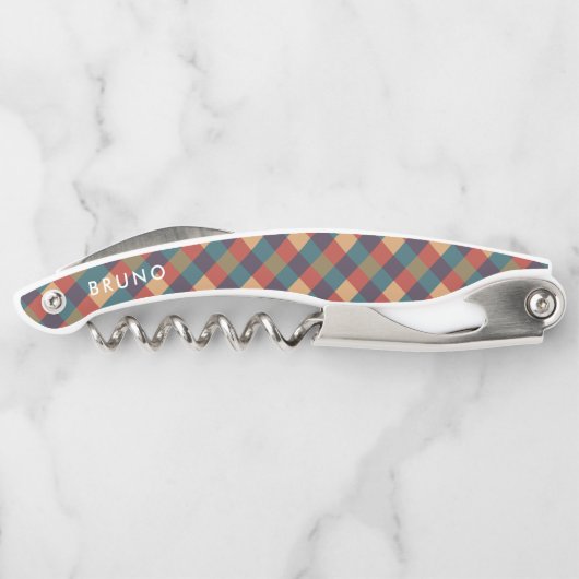 ミュートされた赤い緑とベージュの格子模様 ソムリエナイフ (裏面)