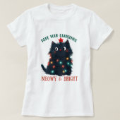 ミョイと明るいクリスマス猫Tシャツ Tシャツ (デザイン正面)